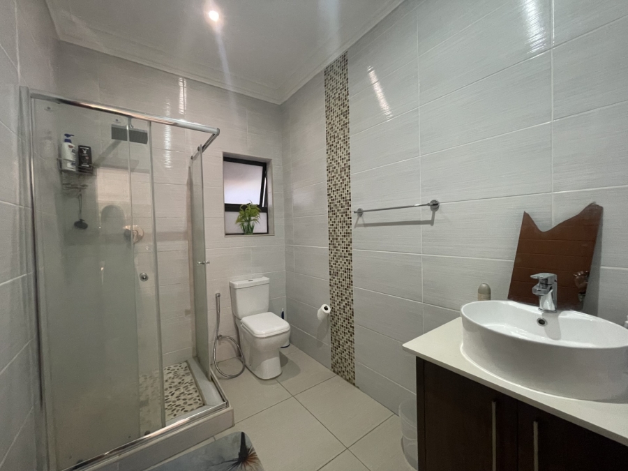 4 Bedroom Property for Sale in Heuwelsig Free State